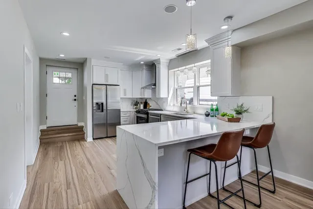 $799,000 | 4305 North Mobile Avenue, Chicago, IL 60634