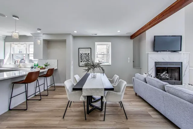 $799,000 | 4305 North Mobile Avenue, Chicago, IL 60634