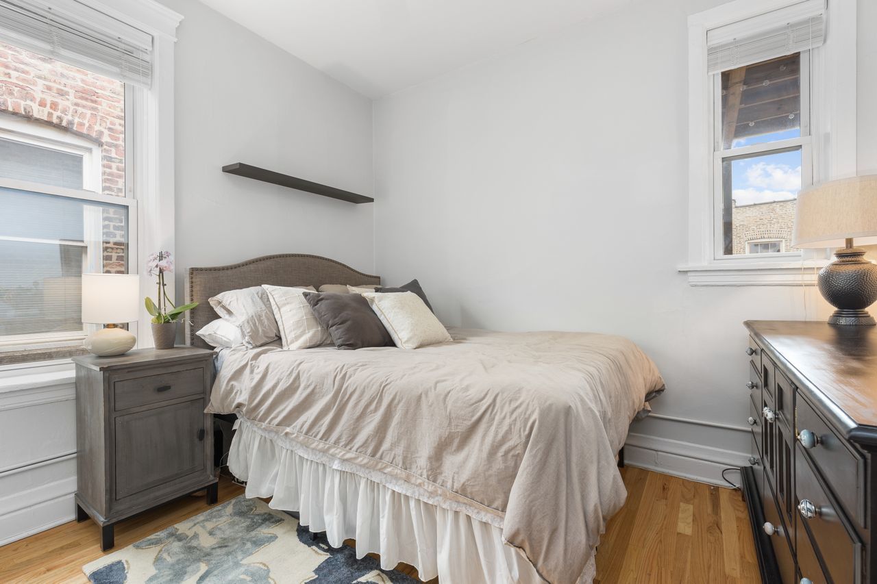 846 West Sheridan Road, Unit 3R Chicago, IL 60613 - Photo 7 of 13