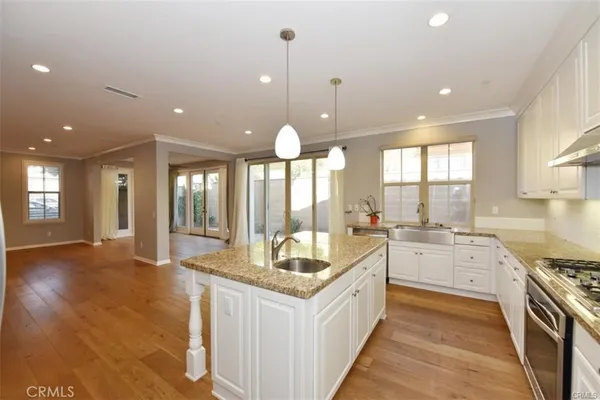 $6,800 | 237 Wyndover, Irvine, CA 92620
