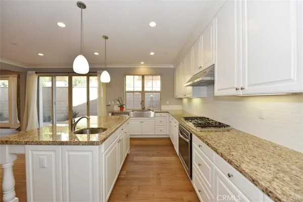 $6,800 | 237 Wyndover, Irvine, CA 92620