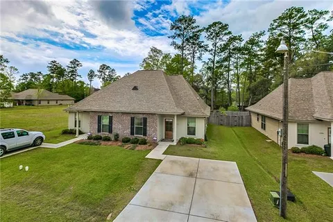 $480,000 | 2240-2242 10th Street, Mandeville, LA 70471