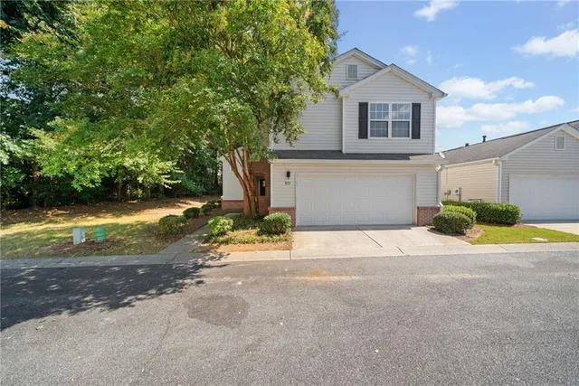 $2,190 | 872 Windcroft Circle Northwest, Acworth, GA 30101