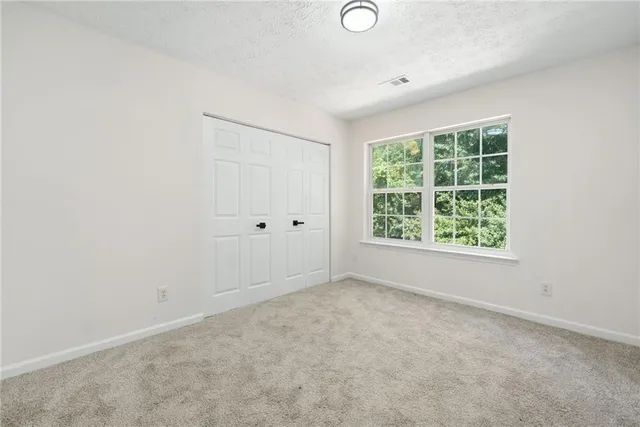 $2,190 | 872 Windcroft Circle Northwest, Acworth, GA 30101