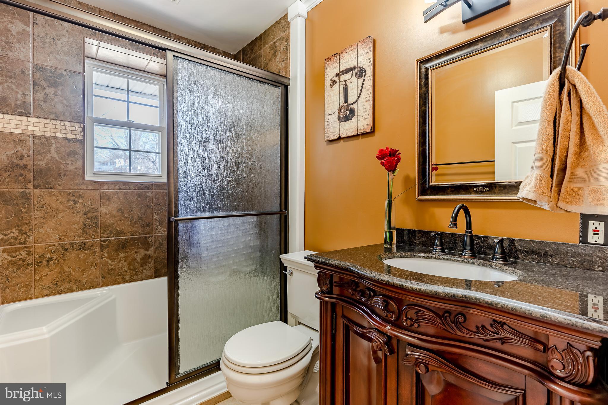 411 Linville Road Media, PA 19063 - Photo 20 of 33 Bathroom right outside 2nd bedroom Remodeled