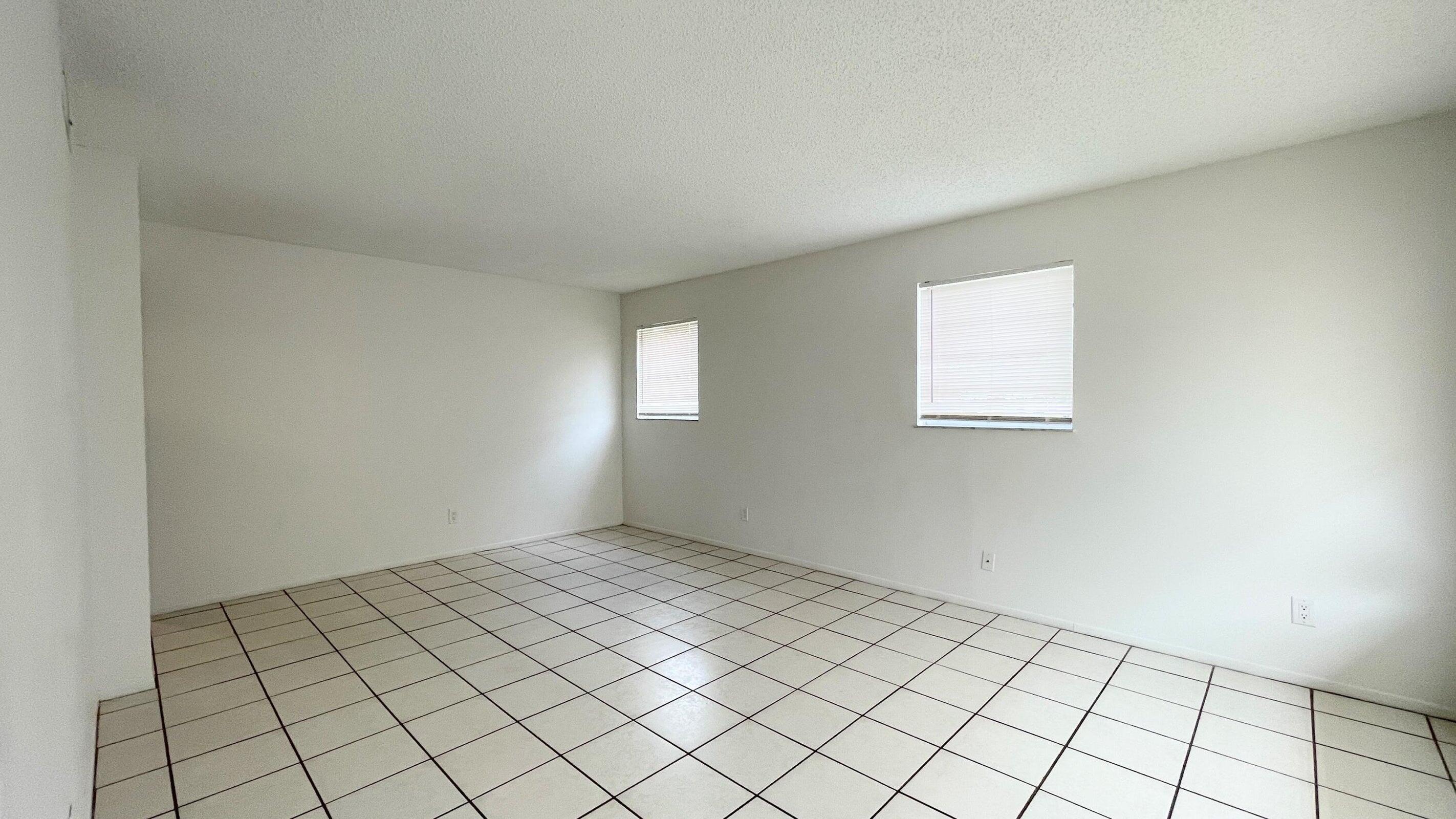 4606 Southeast Binnacle Way, Unit 5 Stuart, FL 34997 - Photo 4 of 6 20230303213312570776000000-o