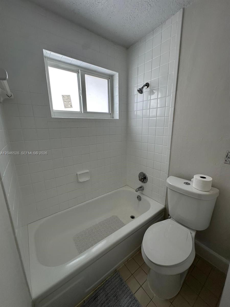 6805 Southwest 88th Street, Unit 18 Pinecrest, FL 33156 - Photo 14 of 18