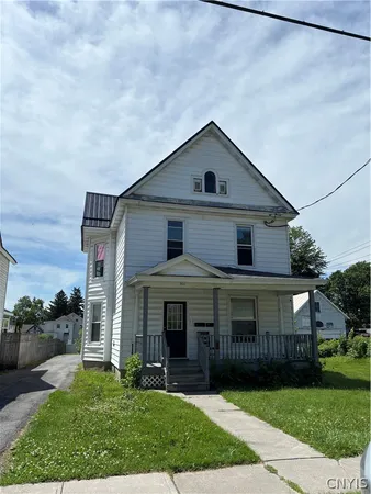 $1,000 | 511 Lansing Street, Watertown, NY 13601