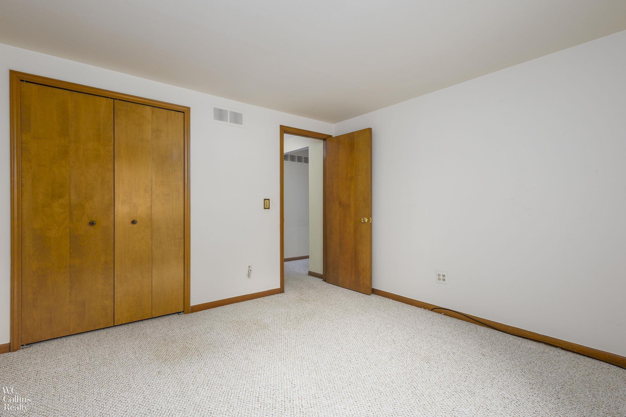34095 Mulvey Road Fraser, MI 48026 - Photo 19 of 35
