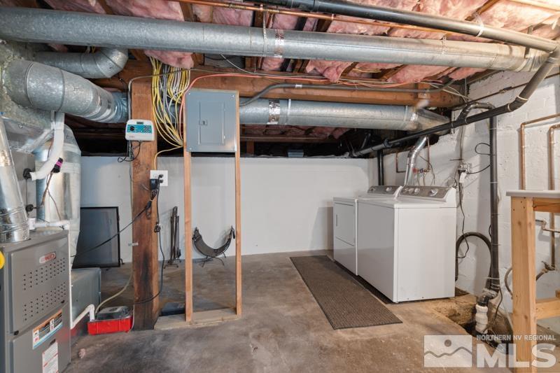 930 Nixon Avenue Reno, NV 89509 - Photo 23 of 27 a utility room with dryer and washer
