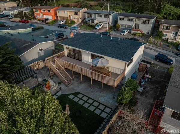 $1,299,000 | 935 Regina Way, Pacifica, CA 94044