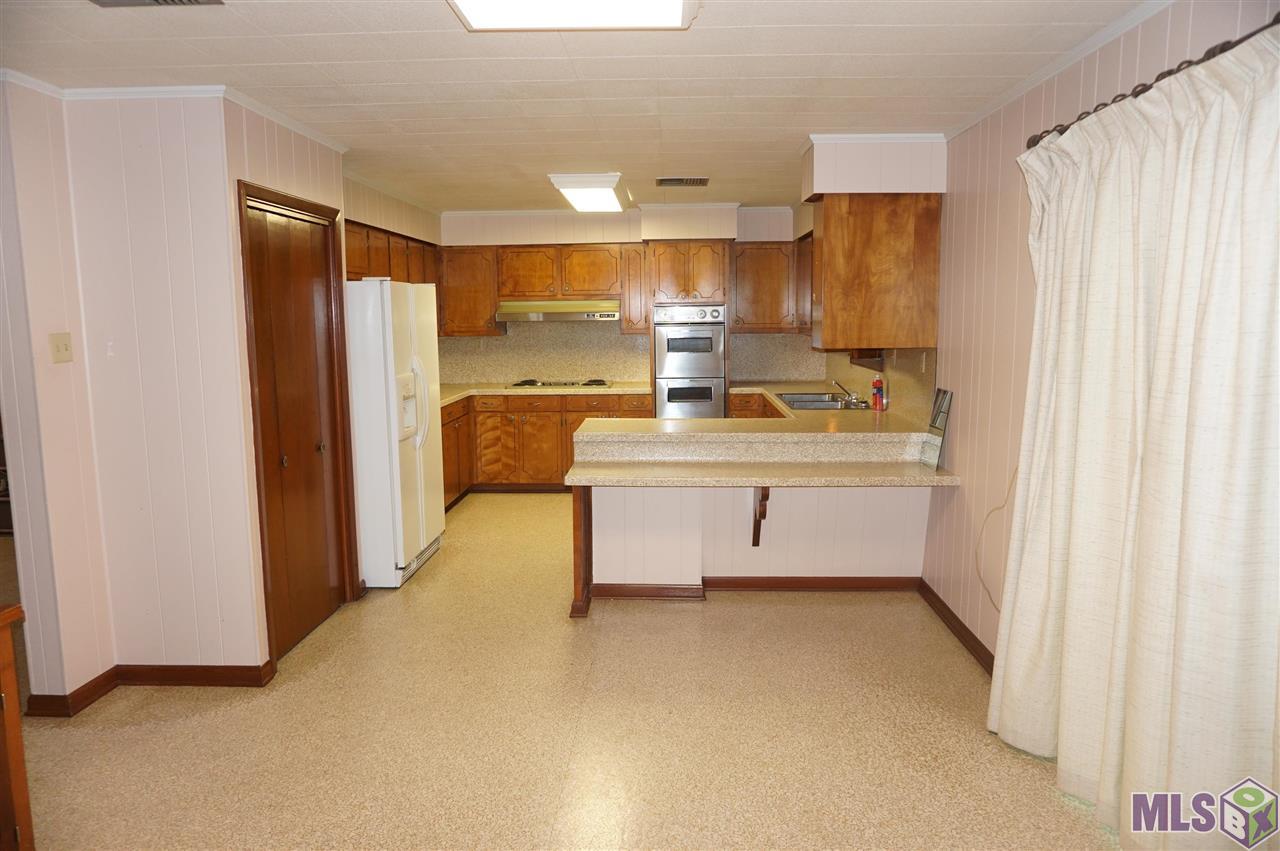 206 4 Point Drive Raceland, LA 70394 - Photo 5 of 31