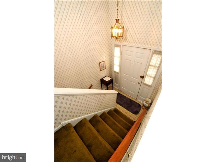 410 Johnson Road Horsham, PA 19044 - Photo 2 of 24 Foyer