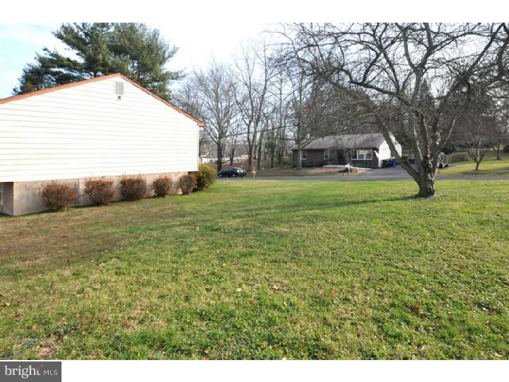 410 Johnson Road Horsham, PA 19044 - Photo 22 of 24 Enclosed Porch
