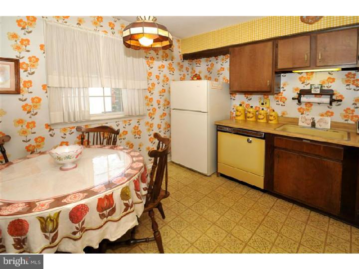 410 Johnson Road Horsham, PA 19044 - Photo 8 of 24 Kitchen