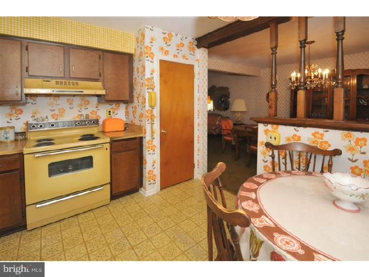 410 Johnson Road Horsham, PA 19044 - Photo 9 of 24 Kitchen