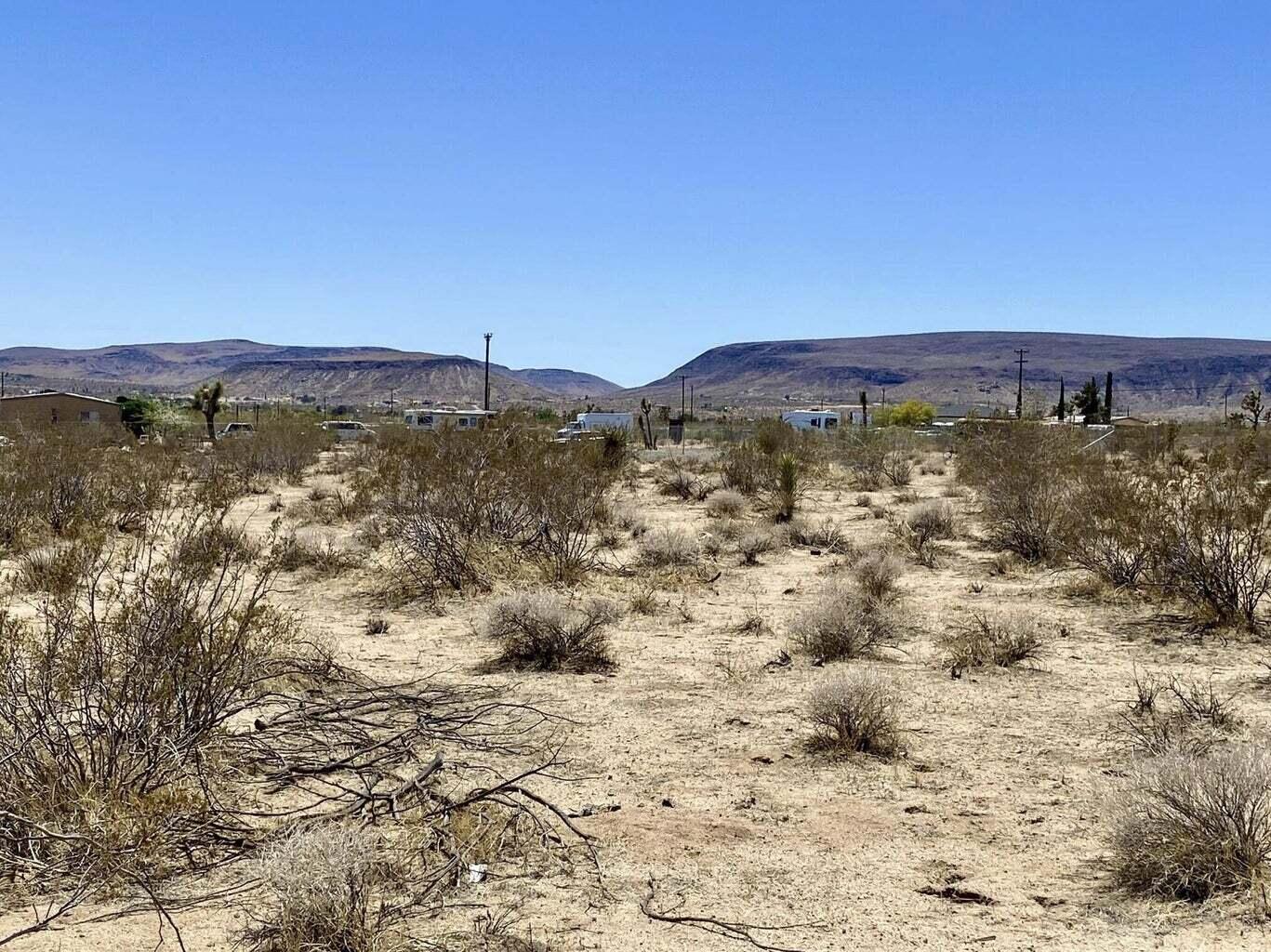 205 Old Woman Springs Road Yucca Valley, CA 92284 - Photo 21 of 33 a view of a sky