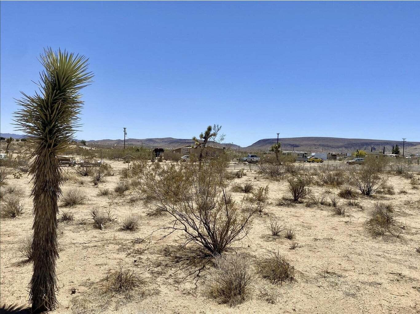 205 Old Woman Springs Road Yucca Valley, CA 92284 - Photo 22 of 33 a view of sky
