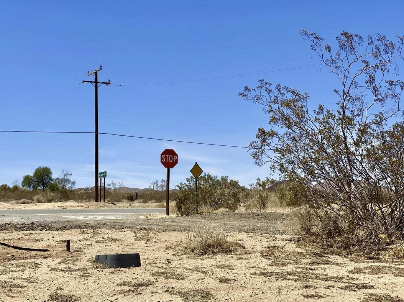 205 Old Woman Springs Road Yucca Valley, CA 92284 - Photo 32 of 33 a view of ocean view