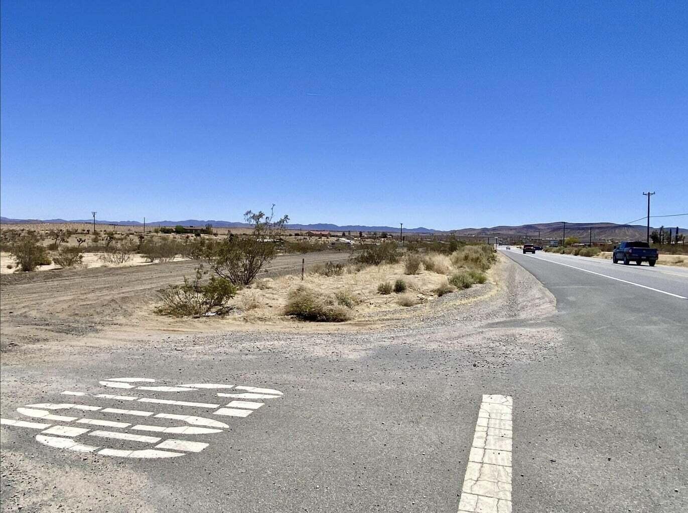 205 Old Woman Springs Road Yucca Valley, CA 92284 - Photo 9 of 33 a view of beach and ocean