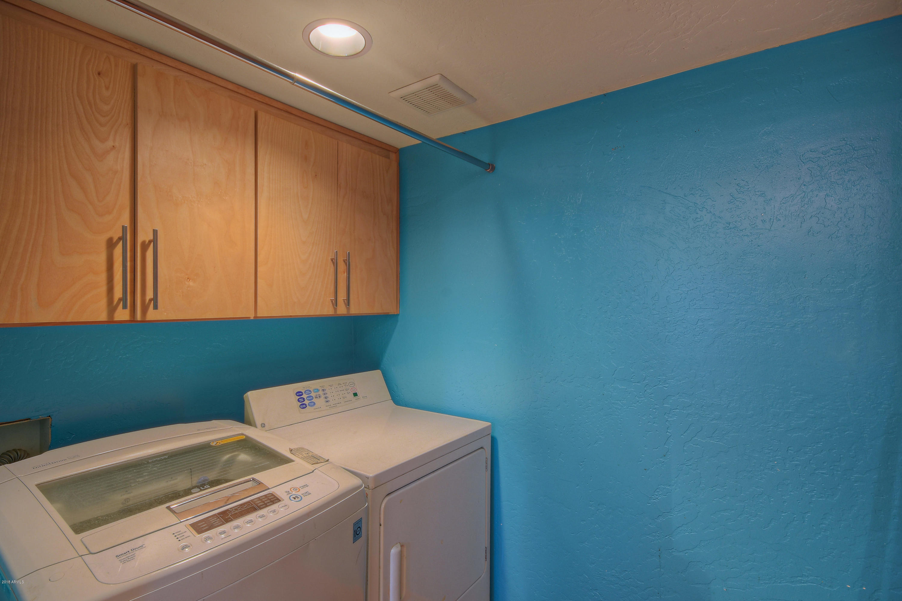 7110 North 7th Avenue Phoenix, AZ 85021 - Photo 16 of 20 7110 N 7t-012-13-Laundry R-MLS_Size