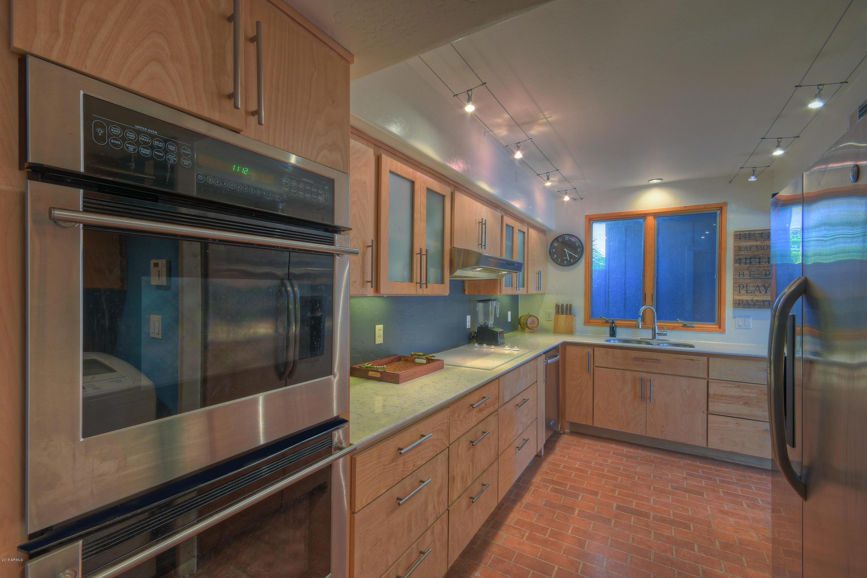 7110 North 7th Avenue Phoenix, AZ 85021 - Photo 6 of 20 7110 N 7th-010-9-Kitchen-MLS_Size