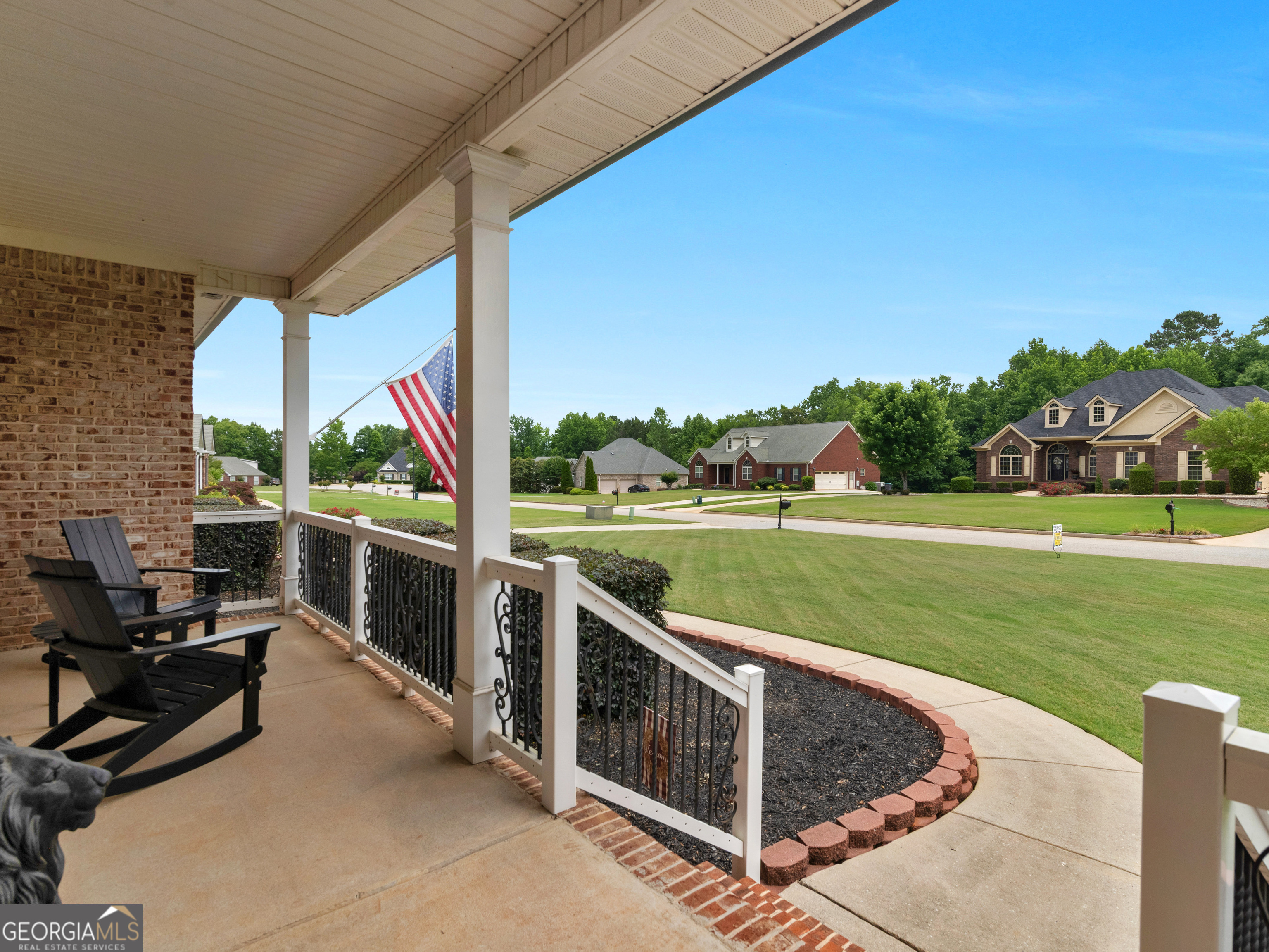 221 Hummingbird Court Hampton, GA 30228 - Photo 5 of 77