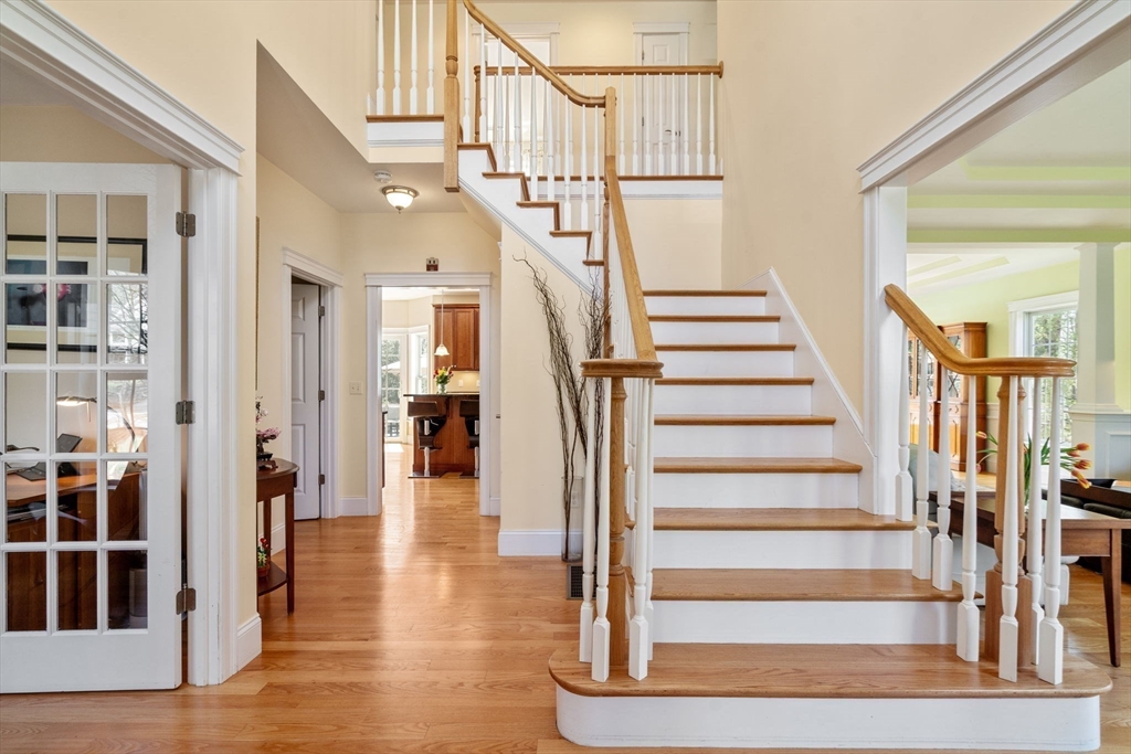 32 Overlook Road Wayland, MA 01778 - Photo 6 of 16