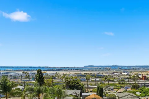 $899,000 | 1663 Guy Street, San Diego, CA 92103