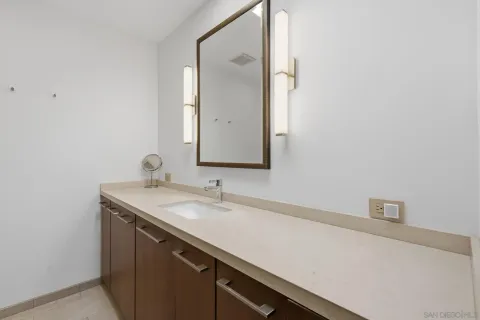$899,000 | 1663 Guy Street, San Diego, CA 92103