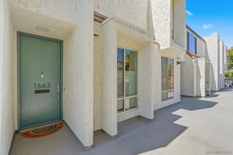 $899,000 | 1663 Guy Street, San Diego, CA 92103