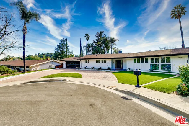 $1,925,000 | 4506 El Abaca Place, Tarzana, CA 91356