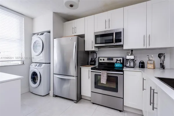 $2,800 | 1651 Northeast 115th Street, Unit 28C, Miami, FL 33181