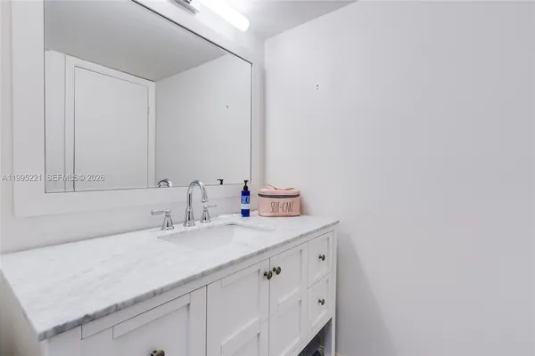 $2,800 | 1651 Northeast 115th Street, Unit 28C, Miami, FL 33181