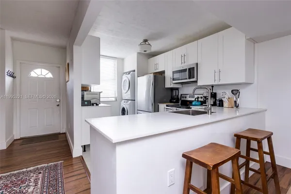 $2,800 | 1651 Northeast 115th Street, Unit 28C, Miami, FL 33181