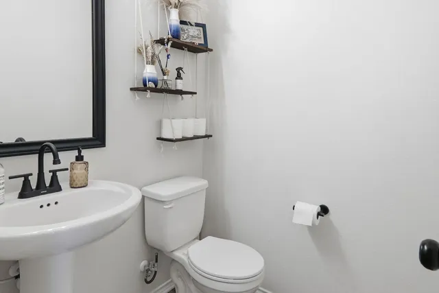 $338,999 | 408 Bedford Falls Lane, Jarrell, TX 76537