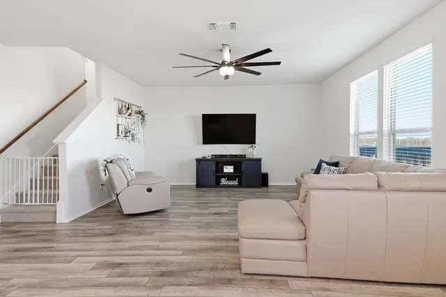 $338,999 | 408 Bedford Falls Lane, Jarrell, TX 76537