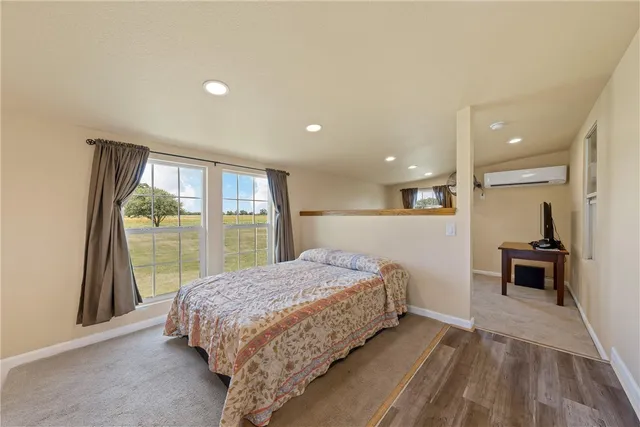 $985,000 | 200 Cr 481e Lott Tx 76656, Lott, TX 76656