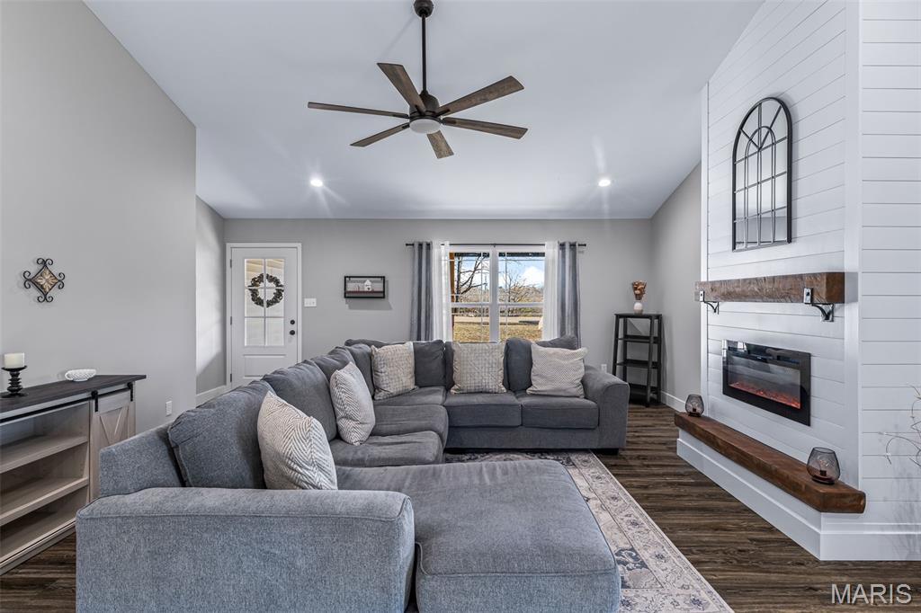 417 Rue Martel Bonne Terre, MO 63628 - Photo 13 of 61