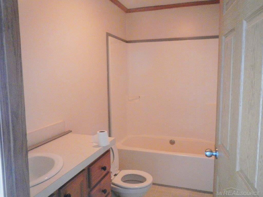 5510 East Shabbona Road Deckerville, MI 48427 - Photo 10 of 17 Gallery Image 10