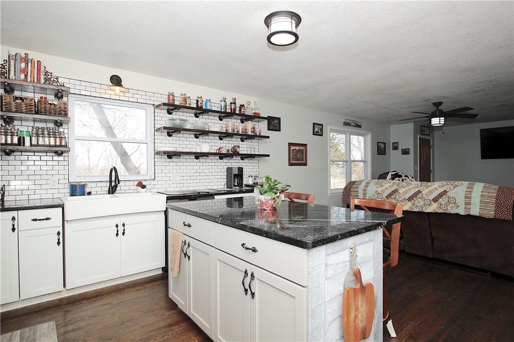 31881 Northwest Barton Road Garnett, KS 66032 - Photo 29 of 69