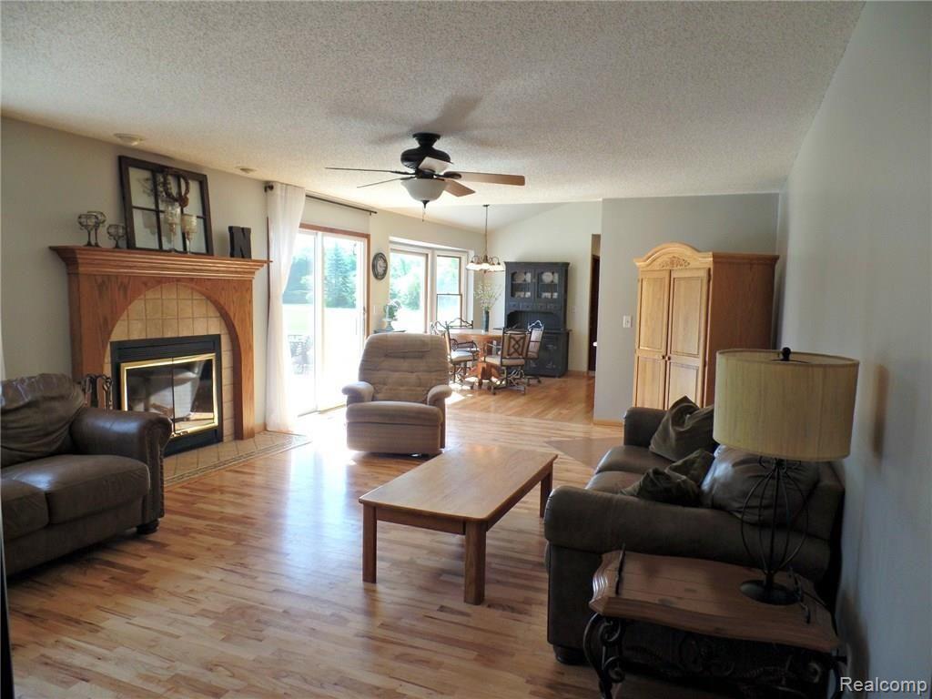 6311 Dutch Road Goodrich, MI 48438 - Photo 13 of 45 SAM_2380.JPG