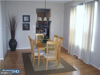 19 Point Road Blackwood, NJ 08012 - Photo 4 of 12 Dining Room