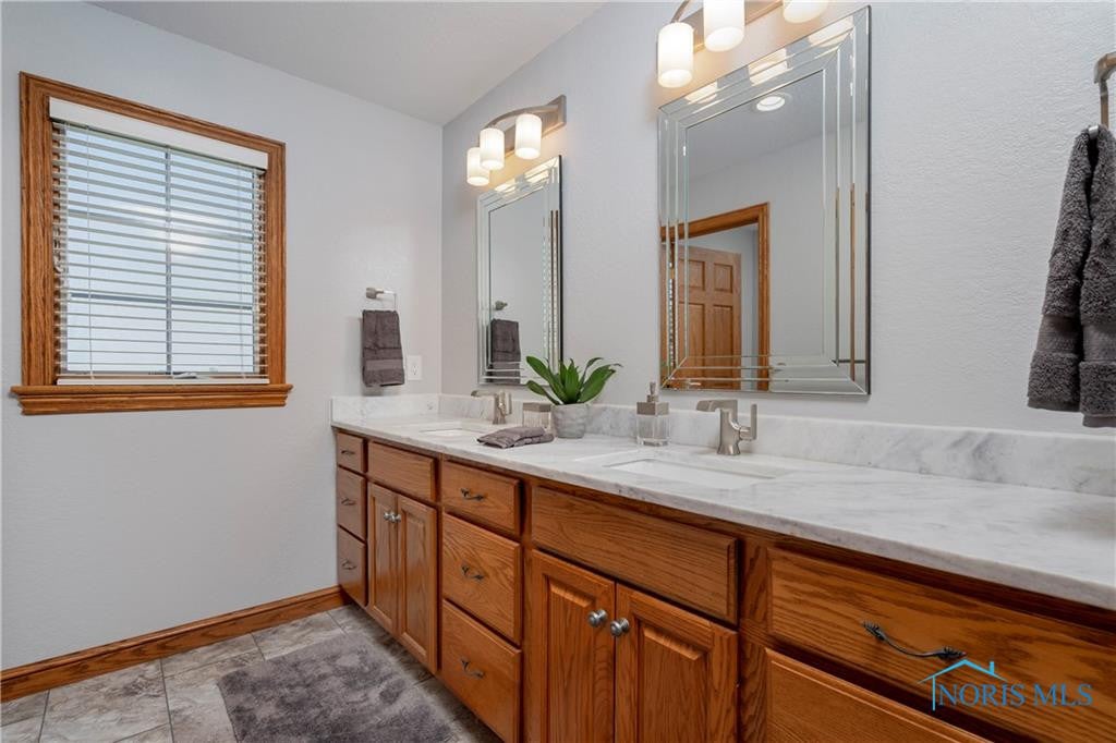 23095 Dunbridge Road Perrysburg, OH 43551 - Photo 41 of 47 Gallery Image 41