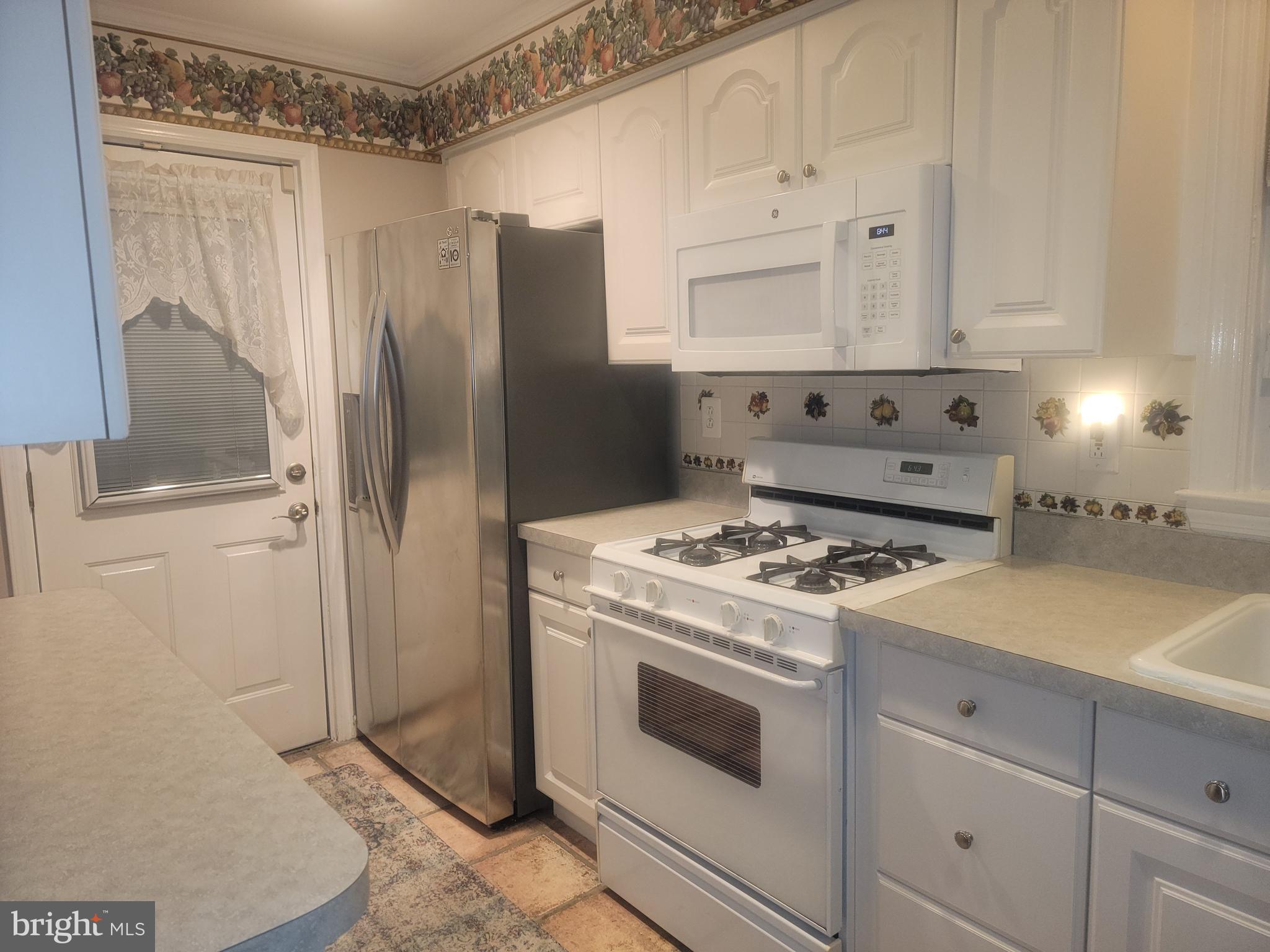 339 Sugartown Road Wayne, PA 19087 - Photo 13 of 57 Kitchen