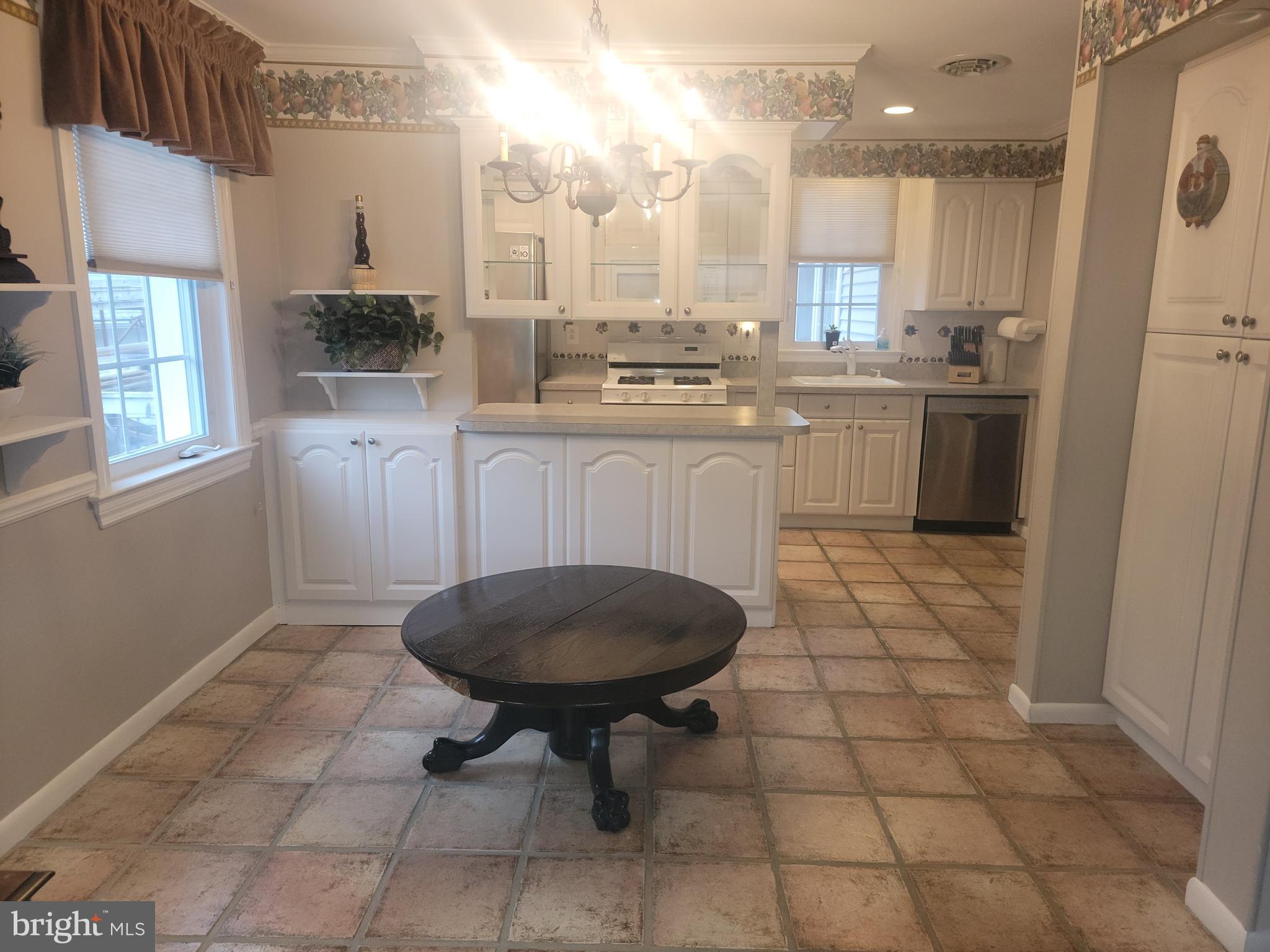 339 Sugartown Road Wayne, PA 19087 - Photo 15 of 57 Kitchen Dinning Area