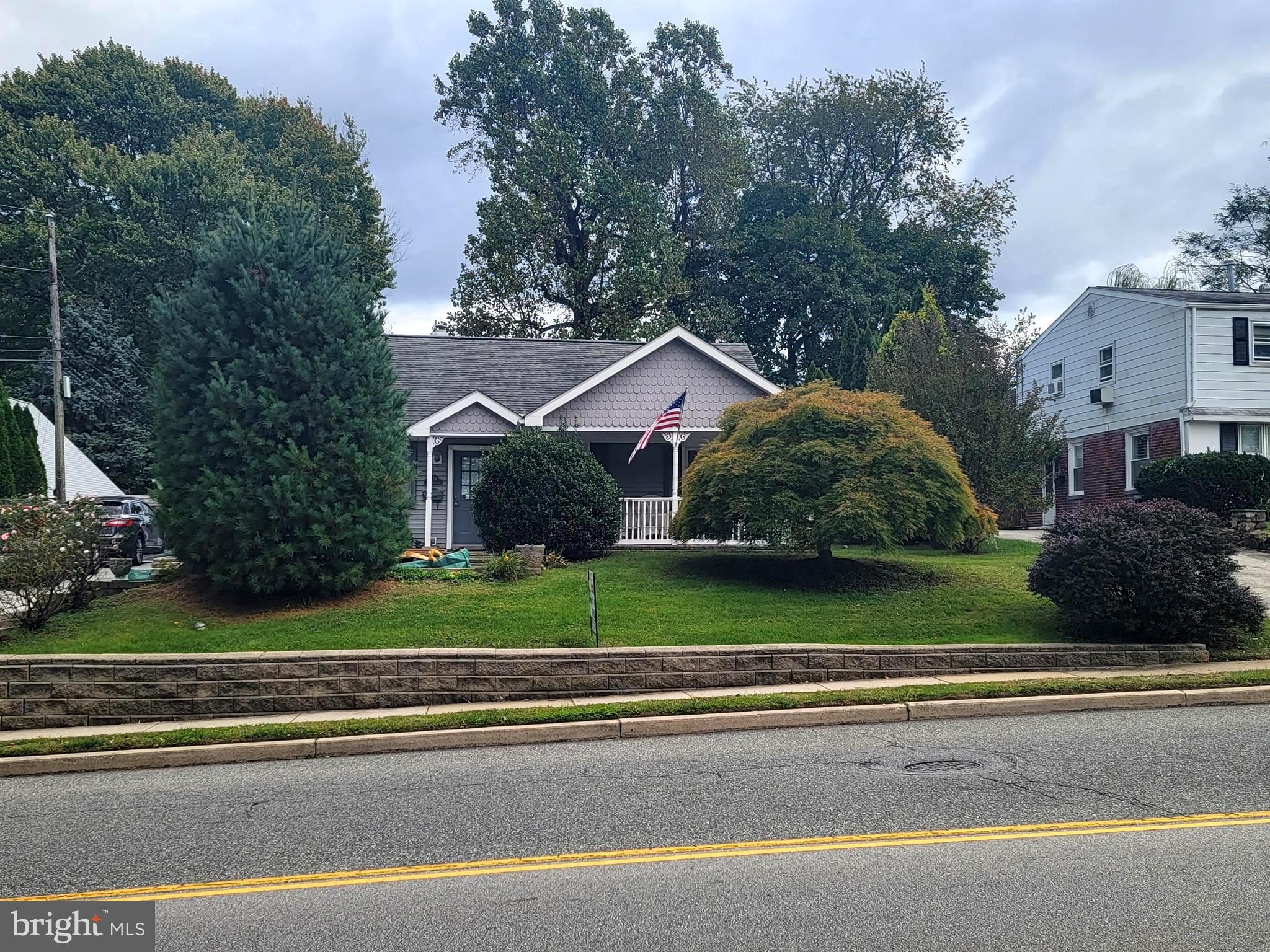 339 Sugartown Road Wayne, PA 19087 - Photo 5 of 57 339 Sugartown Road