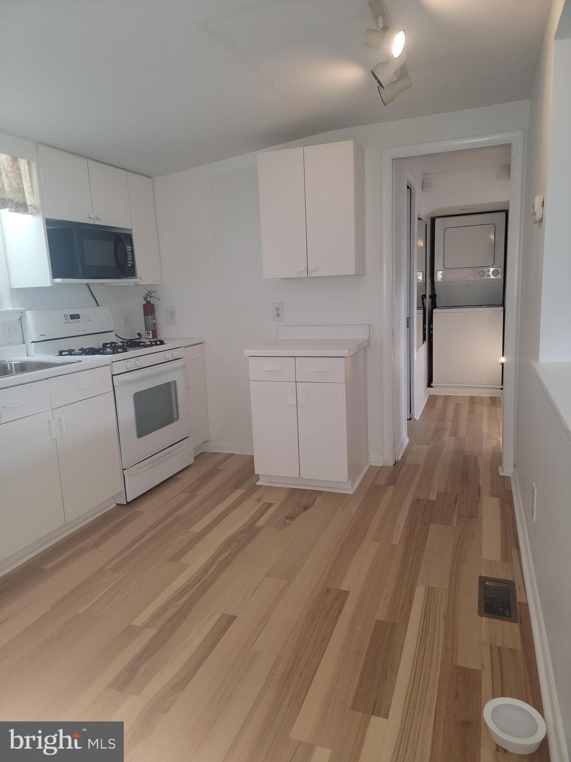 339 Sugartown Road Wayne, PA 19087 - Photo 51 of 57 2nd Floor In-Laws Suite