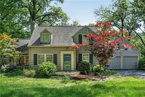 $500,000 | 3701 Shawnee Mission Parkway, Fairway, KS 66205