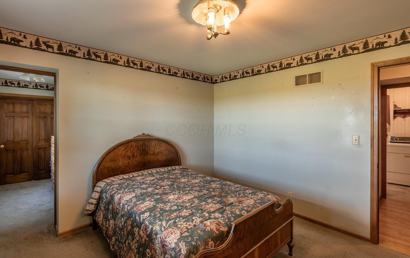 5565 Stringtown Road Northwest Baltimore, OH 43105 - Photo 27 of 61 Owner Suite